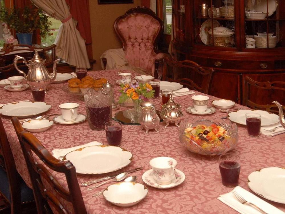 Victorian Loft Bed And Breakfast Clearfield Eksteriør billede