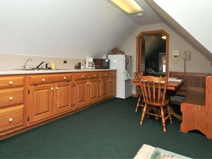 Victorian Loft Bed And Breakfast Clearfield Eksteriør billede